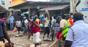 Sanitation Exercise: Alimosho Chairman reiterates warning against Illegal Refuse Dumping