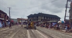 Old Ipaja Road: Akinpelu Inspects Construction, Promises Better Traffic Flow